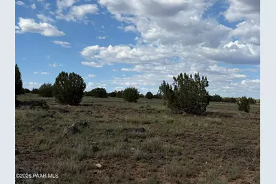 59Se Rocky Rabbit Road, Ash Fork, AZ 86320 - Photo 2