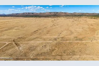 3336 W Limestone Drive, Paulden, AZ 86334 - Photo 6