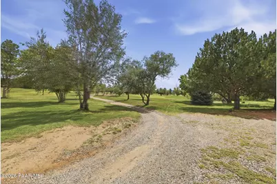 12255 E Obsidian Loop Road, Dewey-Humboldt, AZ 86327 - Photo 42