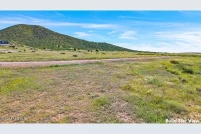 10649 E Stallion Way, Prescott Valley, AZ 86315 - Photo 12