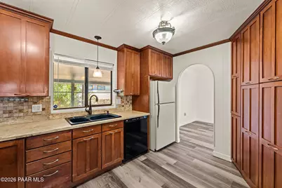 2069 W Smoketree Drive, Wickenburg, AZ 85390 - Photo 8