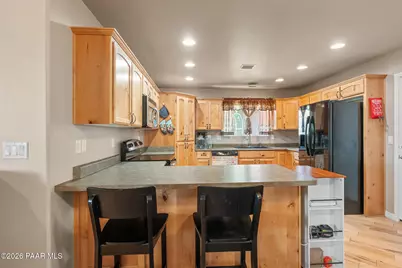 9321 E Manzanita Circle, Prescott Valley, AZ 86314 - Photo 10