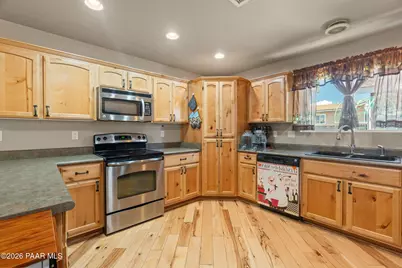 9321 E Manzanita Circle, Prescott Valley, AZ 86314 - Photo 6