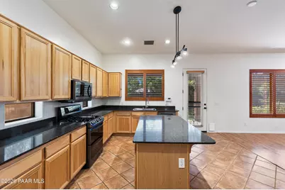 6618 E Stratford Drive, Prescott Valley, AZ 86314 - Photo 10