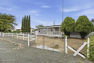 8840 E Westward Way, Prescott Valley, AZ 86314 - Photo 2