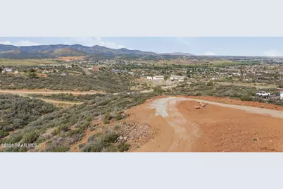 3041 S Rancho Place, Dewey-Humboldt, AZ 86327 - Photo 10