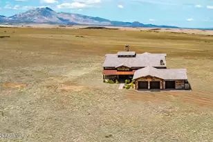 8992 N Barrel Mesa Rd, Prescott Valley, AZ 86315 - Photo 1