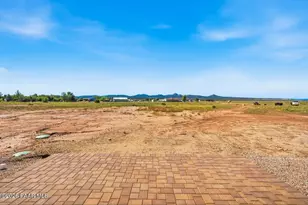 24416 N Big Springs Ranch Rd, Paulden, AZ 86334 - Photo 18