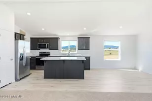 24416 N Big Springs Ranch Rd, Paulden, AZ 86334 - Photo 6