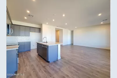 5762 E Richmond Road, Prescott Valley, AZ 86314 - Photo 6