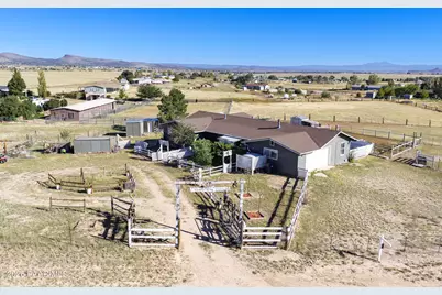 2940 W Willow Breeze Road, Chino Valley, AZ 86323 - Photo 2