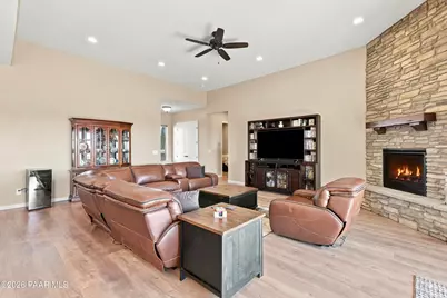 10433 N Spanish Oak Drive, Prescott Valley, AZ 86315 - Photo 6