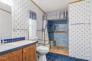 30931 S Running Horse Rd, Congress, AZ 85332 - Photo 20
