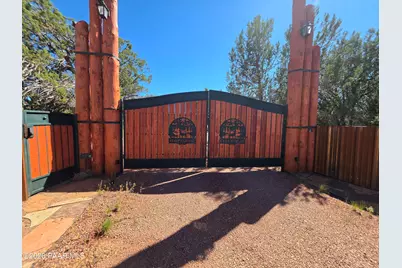 33425 W Cowboy Clint Way, Seligman, AZ 86337 - Photo 2