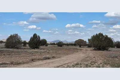 64 Antelope Run, Ash Fork, AZ 86320 - Photo 16
