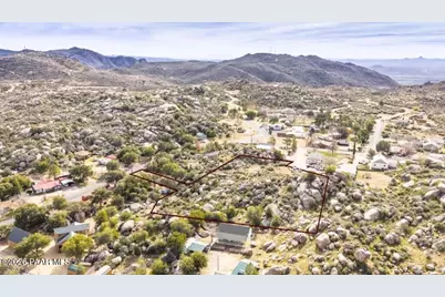 23234 S Mountainaire Drive, Yarnell, AZ 85362 - Photo 10
