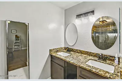 7300 E Conestoga Way, Prescott Valley, AZ 86314 - Photo 10