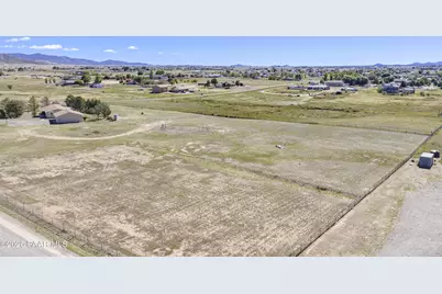7595 E Tanner Lane, Prescott Valley, AZ 86315 - Photo 8