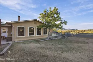 6565 S Musgrove Rd, Skull Valley, AZ 86338 - Photo 26