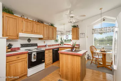 12320 E Serpentine Way, Prescott Valley, AZ 86327 - Photo 8