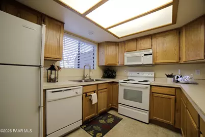 236 Creekside Circle #8c, Prescott, AZ 86303 - Photo 8