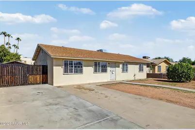 4340 W Clarendon Avenue, Phoenix, AZ 85031 - Photo 2