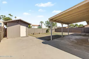 4340 W Clarendon Ave, Phoenix, AZ 85031 - Photo 24