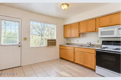 278 S Hardin Street #D, Prescott, AZ 86303 - Photo 6