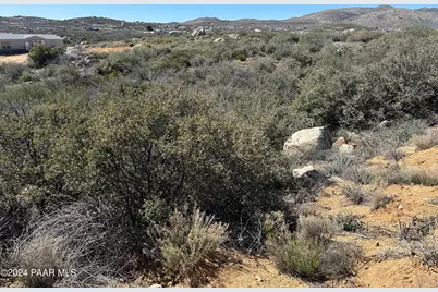 17930 E Hunter Lane, Dewey-Humboldt, AZ 86327 - Photo 1