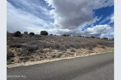 14636 E Blue Ridge Road, Dewey-Humboldt, AZ 86327 - Photo 1