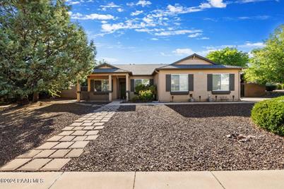 7209 N Summer Walk Way, Prescott Valley, AZ 86315 - Photo 1