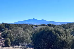 2578 W Pearl Ln, Ash Fork, AZ 86320 - Photo 1