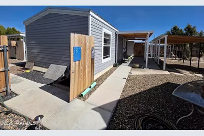 33760 W Cowboy Clint Way, Seligman, AZ 86337 - Photo 1