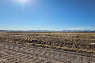 3971 W Limestone Dr, Paulden, AZ 86334 - Photo 1