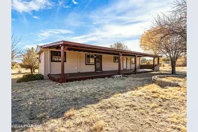 17128 W Buckhorn Drive, Peeples Valley, AZ 86332 - Photo 1