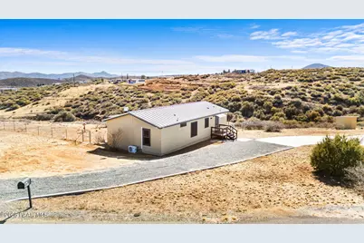 10657 E Kachina Place, Dewey-Humboldt, AZ 86327 - Photo 1