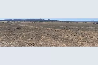 3805 W Chianti Lane, Paulden, AZ 86334 - Photo 1