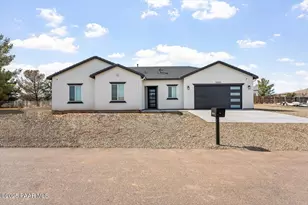 20231 E Sierra Dr, Mayer, AZ 86333 - Photo 1