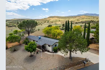 10439 E Brangus Lane, Dewey-Humboldt, AZ 86327 - Photo 1