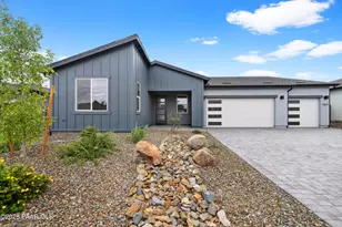 7627 E Louie Ln, Prescott Valley, AZ 86315 - Photo 1