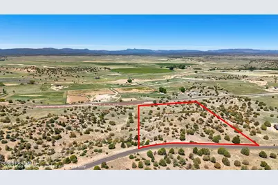 8351 W Dillon Wash Road, Prescott, AZ 86305 - Photo 1