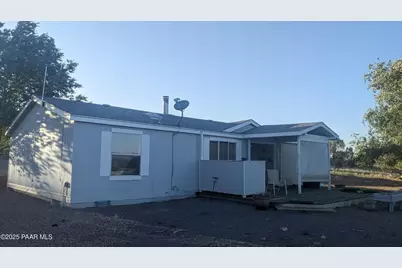 870 N Grandview, Paulden, AZ 86334 - Photo 1