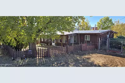12995 E Main Street, Dewey-Humboldt, AZ 86329 - Photo 1