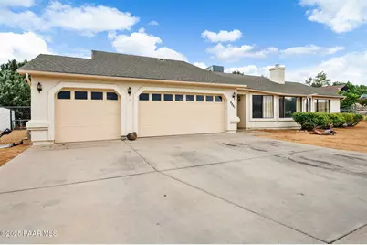 9861 E Catalina Drive, Prescott Valley, AZ 86314 - Photo 1