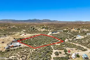 8135 W Putnam Rd, Kirkland, AZ 86332 - Photo 1