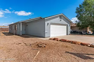 24421 N Diamond Head Ave, Paulden, AZ 86334 - Photo 1