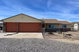19468 S Yarnell Way, Peeples Valley, AZ 86332 - Photo 1