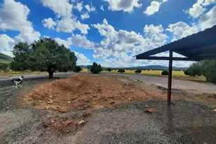 36845 W Thirsty Burros Rd, Seligman, AZ 86337 - Photo 1