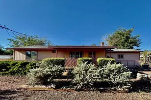 923 E Buena Vista Dr, Cottonwood, AZ 86326 - Photo 1