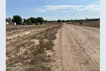 250 W Zion Trail, Paulden, AZ 86334 - Photo 1